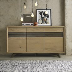 Cadell Aged Oak Wide Sideboard - Grade A2 - Ref #0397