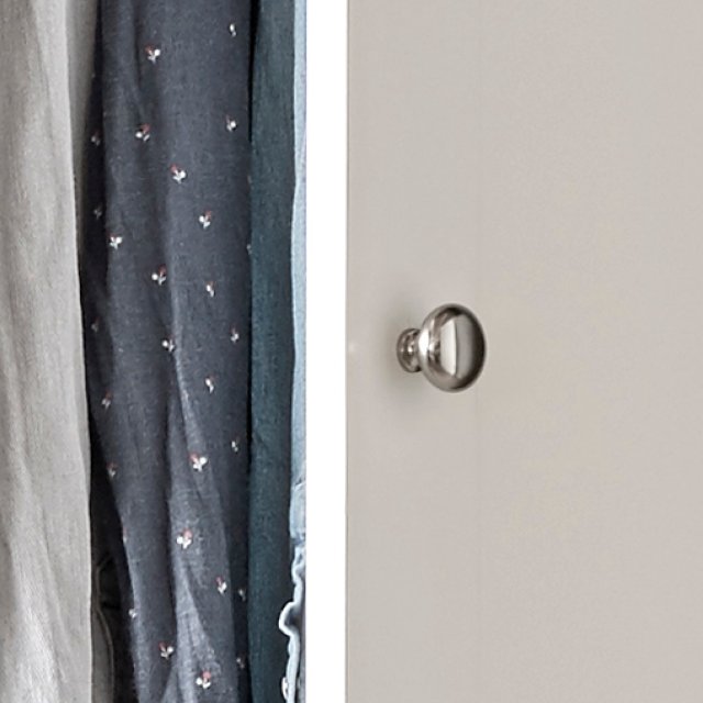 Ashby Shiny Metal Handle