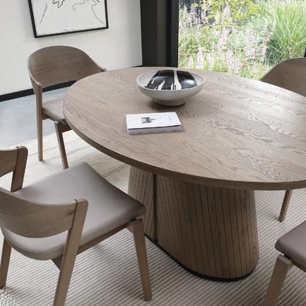 A quietly confident centrepiece (no attention-seeking required).⁠ ⁠ Vega Grey does not shout for...